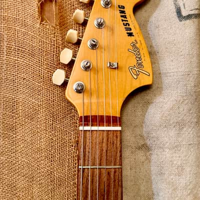 Fender MIJ Traditional 60's Mustang 2017 - Sea Foam Green image 4