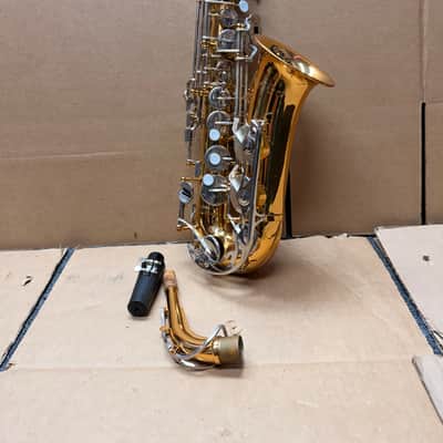 Vito Japan Alto Saxophone (Model 7131 Family – Yamaha Built) w/ Case, Straps & Reeds image 3