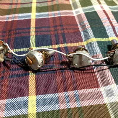 Genuine EMG Harness for Fender Stratocaster~ Volume & Tone Pots, 25k, Dime-Size image 3