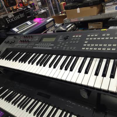 Yamaha MOXF 6 Production Synthesizer 2000s - Local Pickup Only