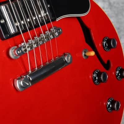 Gibson Custom Historic '63 ES-335 Block inlay 2005 Cherry Red image 12