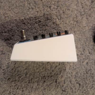 Rainger FX Reverb-X with Igor Pressure Pad Controller 2010s - Blue image 5