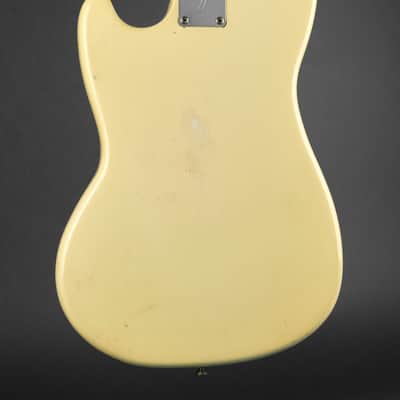 1971 Fender Musicmaster Bass Olympic White image 3