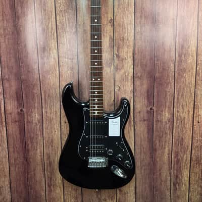 Fender Standard Stratocaster HSS Black
