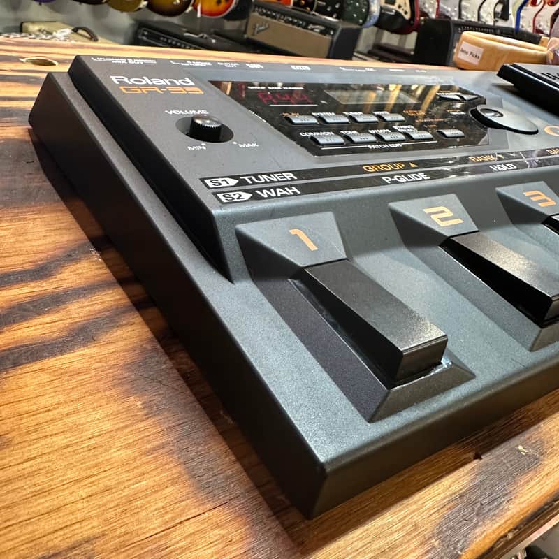 Roland GR-33