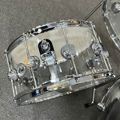 Chad Smith's DW Collector's Acrylic 13/16/18/24" Drum Set Kit with Matching 14" Snare image 7