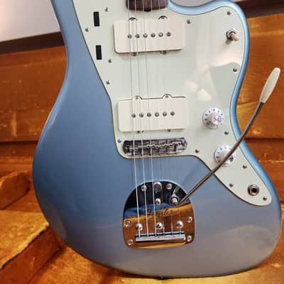 Fender American Vintage '62 Jazzmaster 2001 - 2006 - Ice Blue Metallic Bild 9