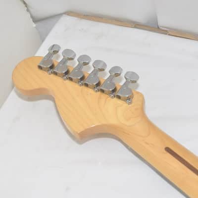 Fender Stratocaster K008976 Electric Guitar Ref No 7577 image 12