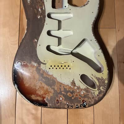 MJT VTS Hardtail Strat Body Heavy Relic Olympic White over Sunburst 2026 - Olympic White over Sunburst image 1