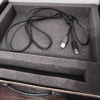 C-thru Axis 49 Controller midi keyboard image 21