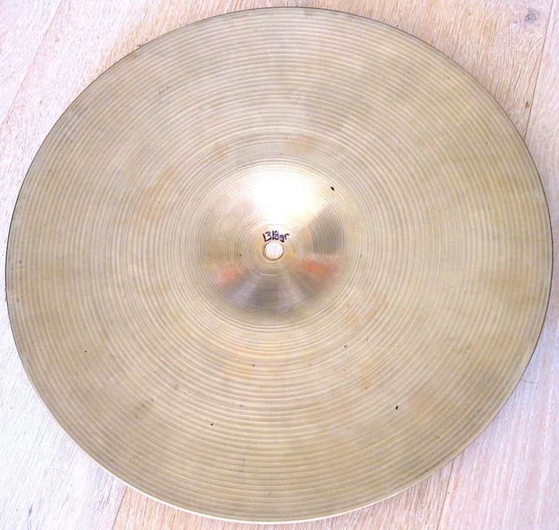 14" Zildjian Avedis Medium-Thin Hihat Cymbal - Vintage image 1