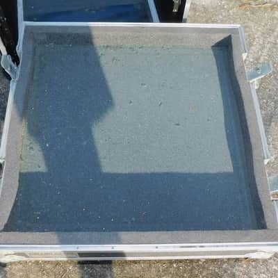 Cellini Cases 12 x 10 space road/flight ready padded road case on wheels image 7