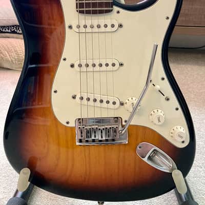 Fender Custom Shop Custom Deluxe Stratocaster- NAMM 2011 image 2