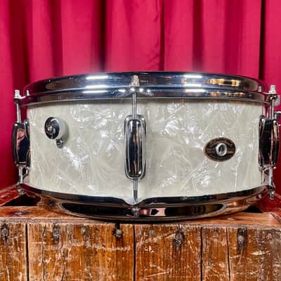 1960s Slingerland 5.5x14 Deluxe Student Model No. 161 Snare Drum White Marine Pearl image 7