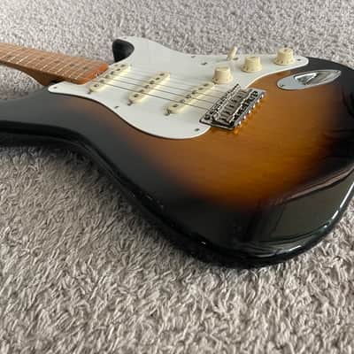 Fender Classic Series ‘50s Stratocaster 2011 MIM Sunburst Maple Fretboard Guitar image 4