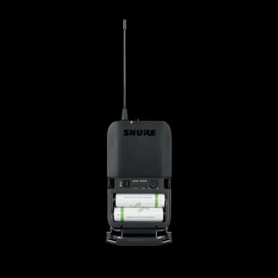 Shure BLX14 Wireless Guitar System image 3