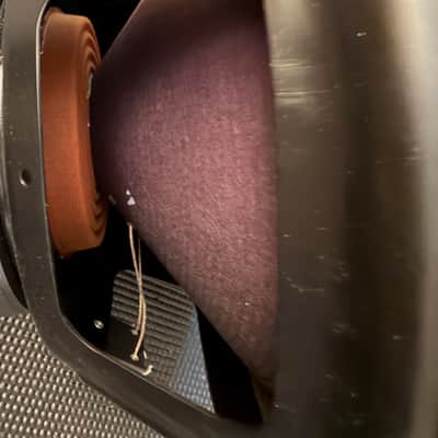 Vertical 2x12 Guitar Cabinet with Vintage Eminence Speakers – 16 Ohm image 6