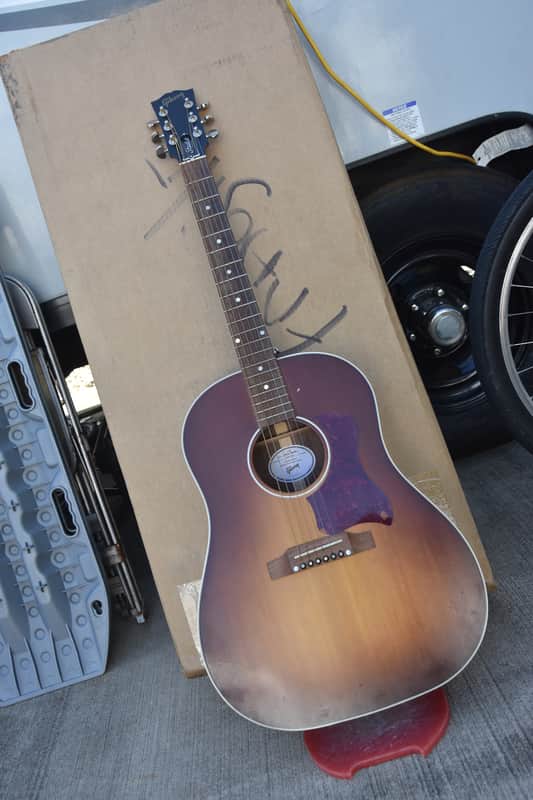 Gibson J-45 Studio Walnut