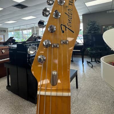 Fender Vintera '70s Telecaster Thinline with Maple Fretboard 2019 - 2021 - Candy Apple Red image 3