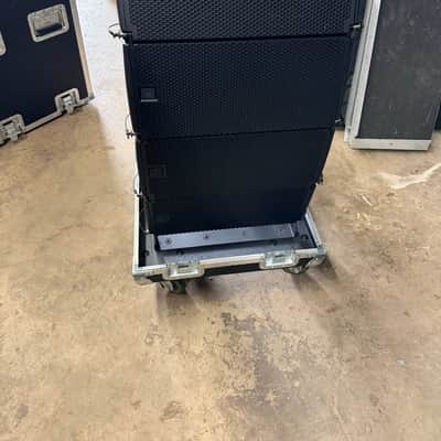 JBL SRX906LA 880W Powered Line Array Loudspeaker - 4 Pack with Case image 1