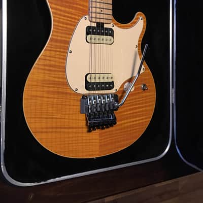 Music Man  Axis image 2