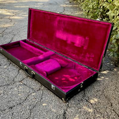 VINTAGE LATE 60'S / EARLY 70'S GIBSON SG STYLE HARD CASE IN VERY GOOD CONDITION image 3