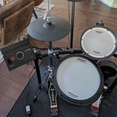 Roland TD-17KVX Gen 2 V-Drums Complete Bundle w/ DW 5000 Kick & Hi-Hat Hardware, Tama 1st Chair Throne & Roland TDM-20 MatSet 2023 - Black image 8