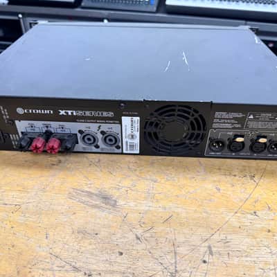 Crown XTi1002 Two Channel 500-Watt Power Amplifier 2010s - Gray image 2