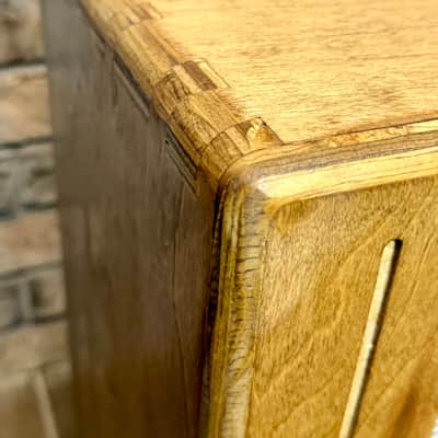 Amberisa Amplification Handwired Guitar Speaker Cabinet - Model: AA112LG 2025 - Golden Oak image 4