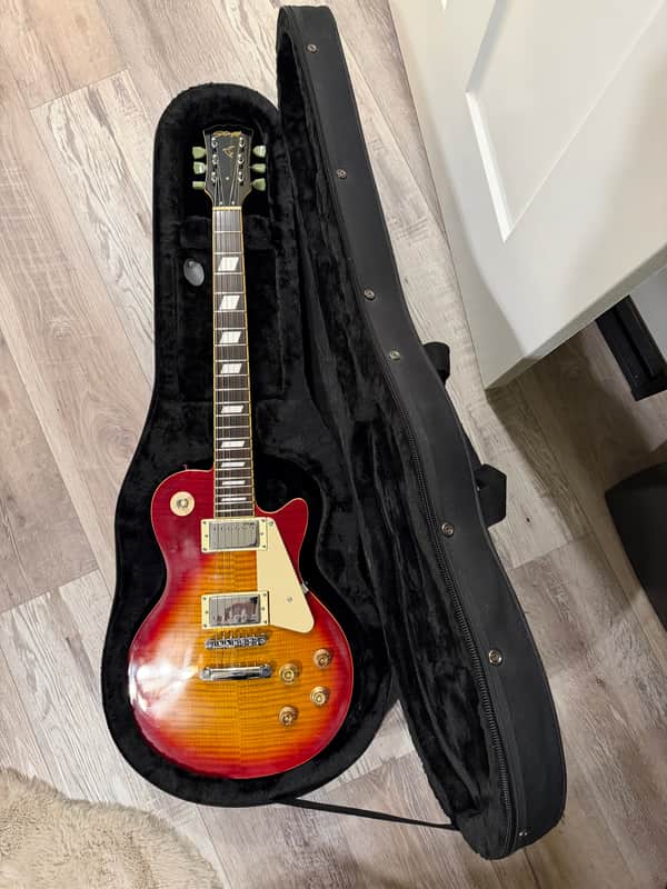 Stagg L320CS Electric Guitar with Case Flamed Cherry Sunburst image 1