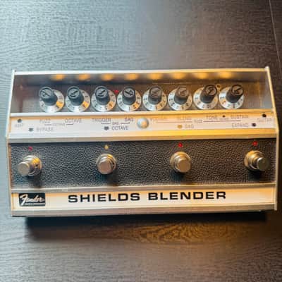 Fender Shields Blender 2023 - Present - Silver / Black image 1