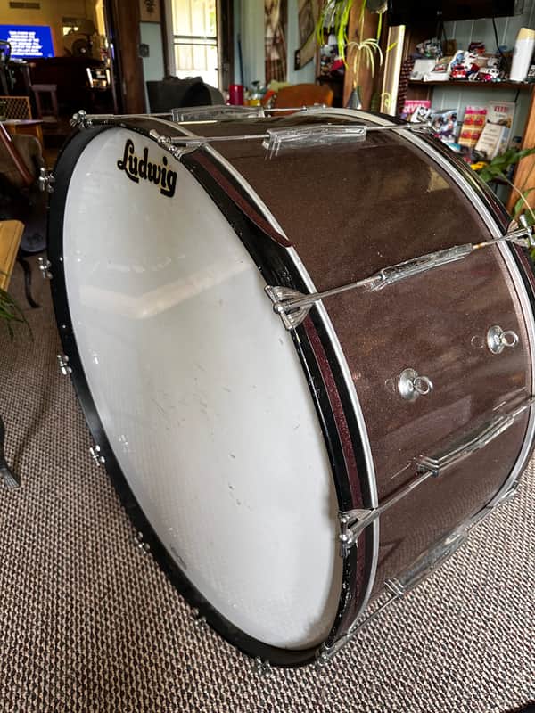 Vintage 1960's Ludwig 30" Marching Bass Drum - NICE! imagen 1