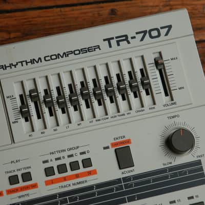 1987 Roland TR-707 Rhythm Composer Drum Machine w/ M-64C Memory Cartridge image 3