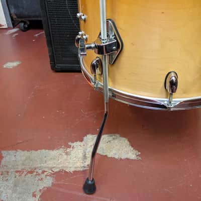 Gretsch Chestnut Fade Lacquer 16 x 16" Catalina Birch Floor Tom - Looks Good And Sounds Excellent! image 3