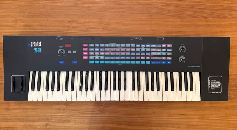 Sequential Prophet 2000 61-Key 8-Voice Polyphonic Synthesizer