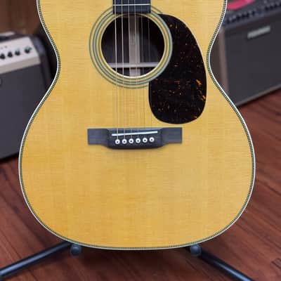 Martin 000-28 Standard Series Auditorium Acoustic Guitar.- Natural Gloss- w/hard case New! image 1