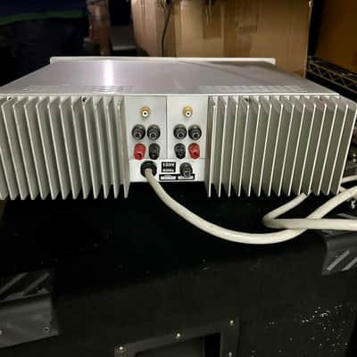 MOTIF MS-100 by Conrad Johnson - High End Solid STATE 100 Watt Amplifier RARE image 2