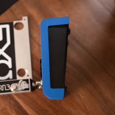 Eventide H9 MAX Effects Pedal (Limited Edition Blue) with Barn3 Ox9 Switch image 5