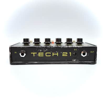 Tech21 SansAmp Programmable Bass Driver DI Made in USA Bass Guitar Effect Pedal 990315 image 9