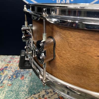 PDP - 5x14" Limited Edition, 20-Ply Maple/Walnut Snare Drum, Natural Satin Walnut 2012–2015 image 3