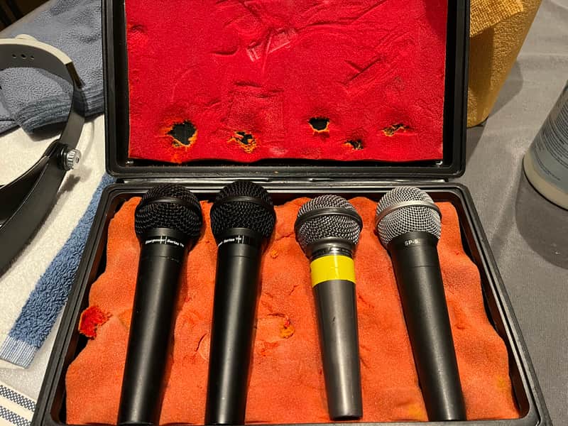 Shure/Nady/4 microphones Shure/realistic/ Nady Early 80s - Silver/black image 1