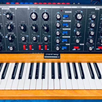 MiniMoog Voyager Old School Analog Synthesizer 🎹 Like NEW • Tested • Serviced • Full Warranty image 18