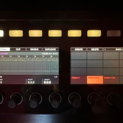 Native Instruments Maschine Studio 2010s - Black image 4