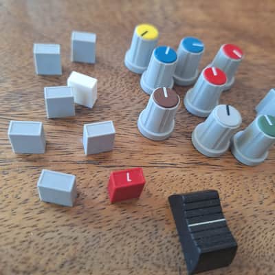 Allen &Heath Mixer Knobs * LOT 1 image 2