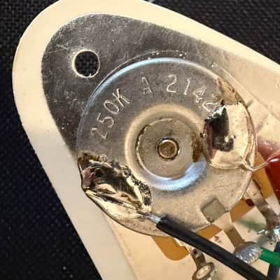 Fender Player Stratocaster SSS Loaded Pickguard w/ Alnico V Pickups & CTS Pots – 2022 OEM image 3
