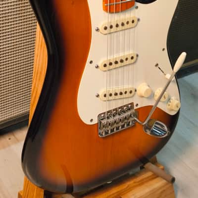 Fender American Vintage '57 Stratocaster 1982 2 Color Sunburst Refin image 4