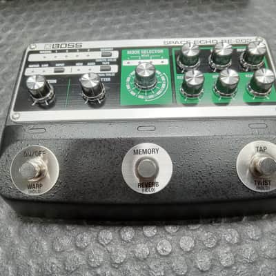 Boss RE-202 Space Echo 2022 - Present - Black / Green Open Box image 1