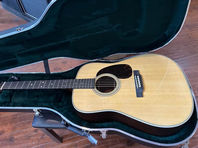 Martin D-28 Natural #2770378 / 4lbs. 8.4oz image 1