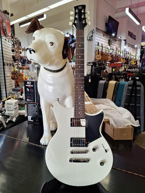 Yamaha Revstar II RSE20 2022 - Present - Vintage White 7.1 pounds image 1