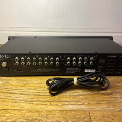 Carver PM-1.5 High Headroom Magnetic-Field Power Amplifier & Carver C-1 preamplifier, both is in excellent working condition. image 8